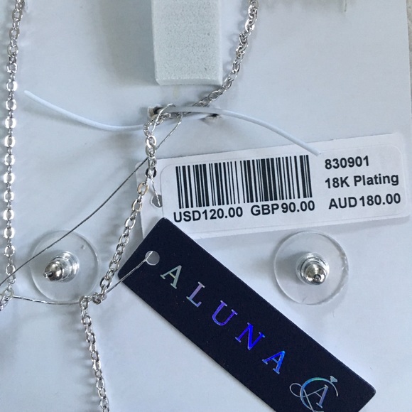 Silver and Aquamarine Earring and Necklace Set - Picture 3 of 3